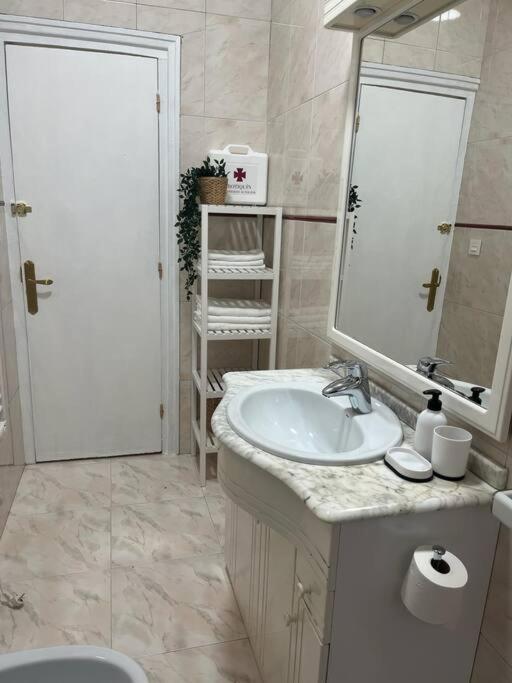 Apartamento Bilbao-Basurto-San Mames Exterior photo